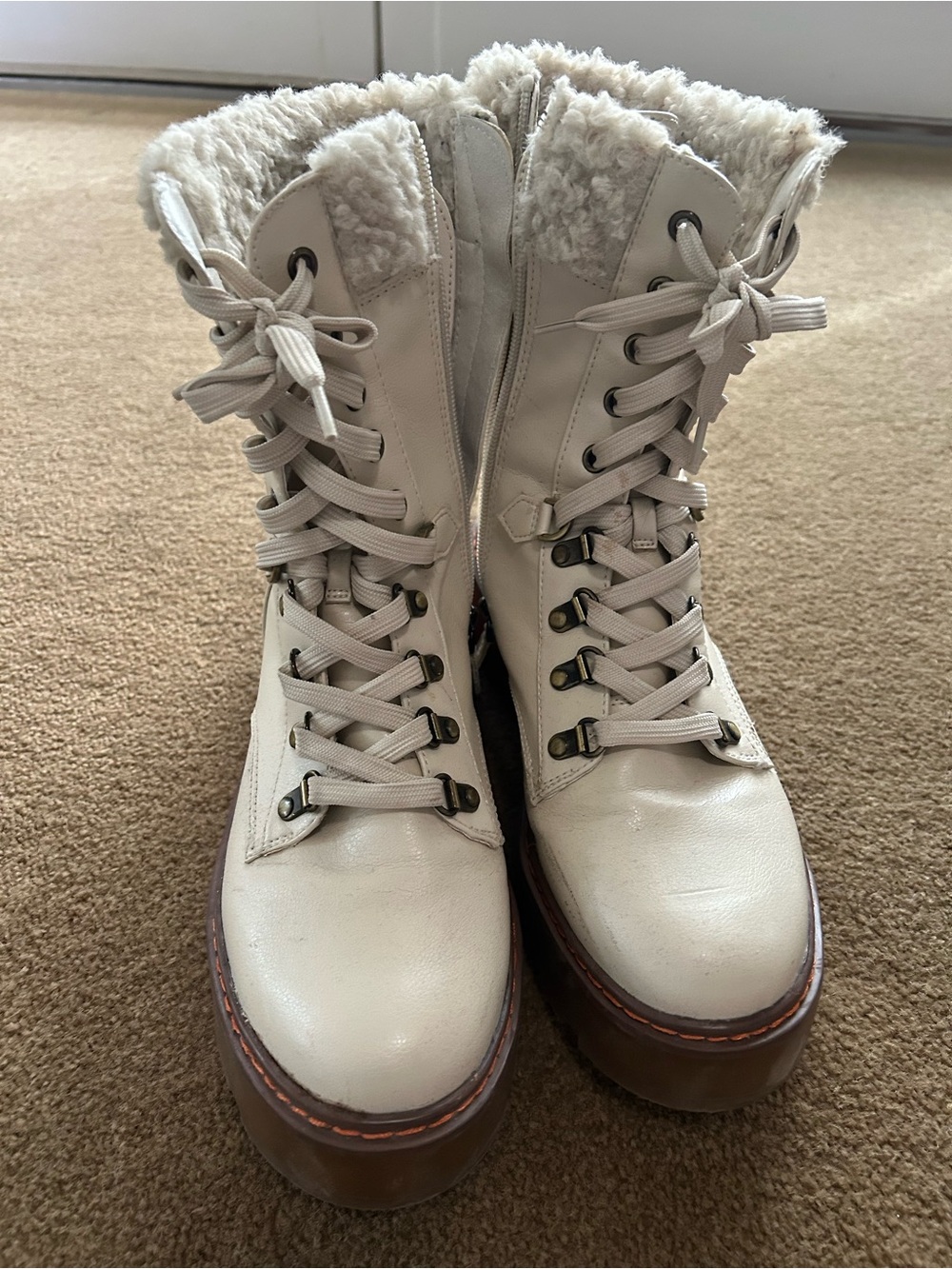 Circus by Sam Edelman Cream Lace-Up Faux Shearling Platform Combat Boots 10M